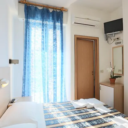 Hotel Domus Mea Cattolica Exterior foto
